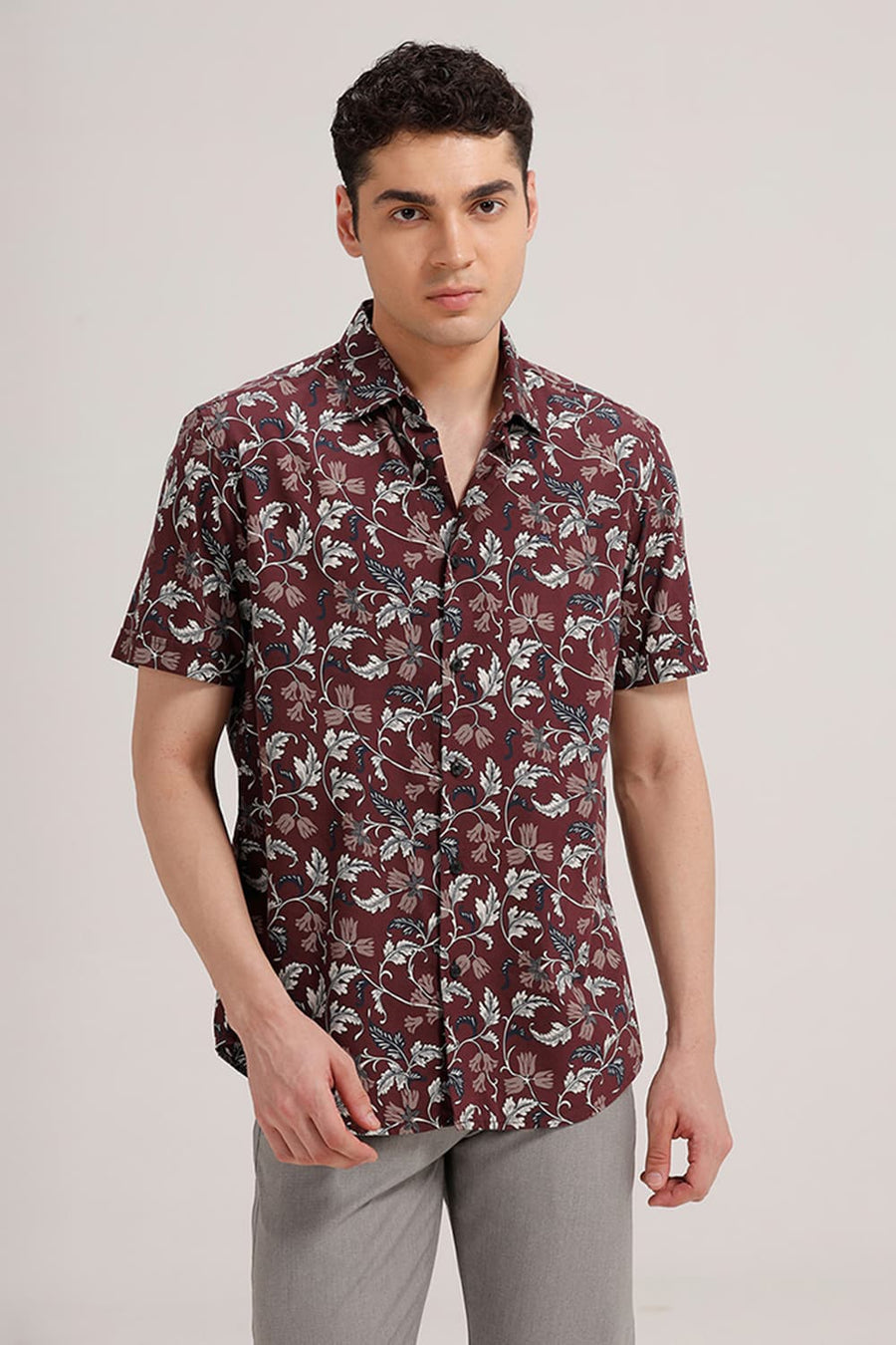 BASICS SLIM FIT NEW WINE COTTON VISCOSE PRINTED HALFSLEEVES SHIRT
