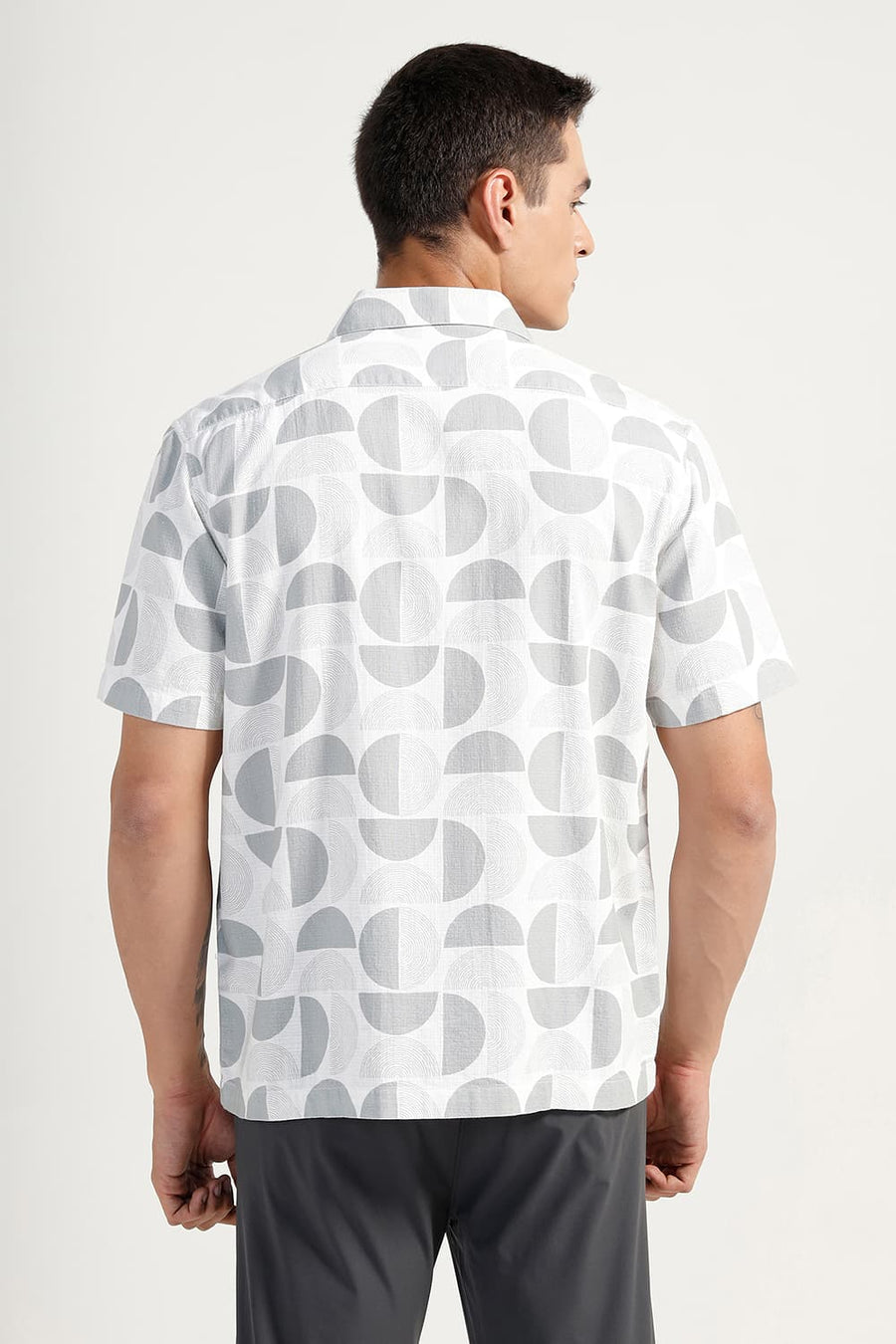 BASICS RELAXED FIT CLOUD WHITE COTTON HOPSACK PRINTED HALFSLEEVES SHIRT