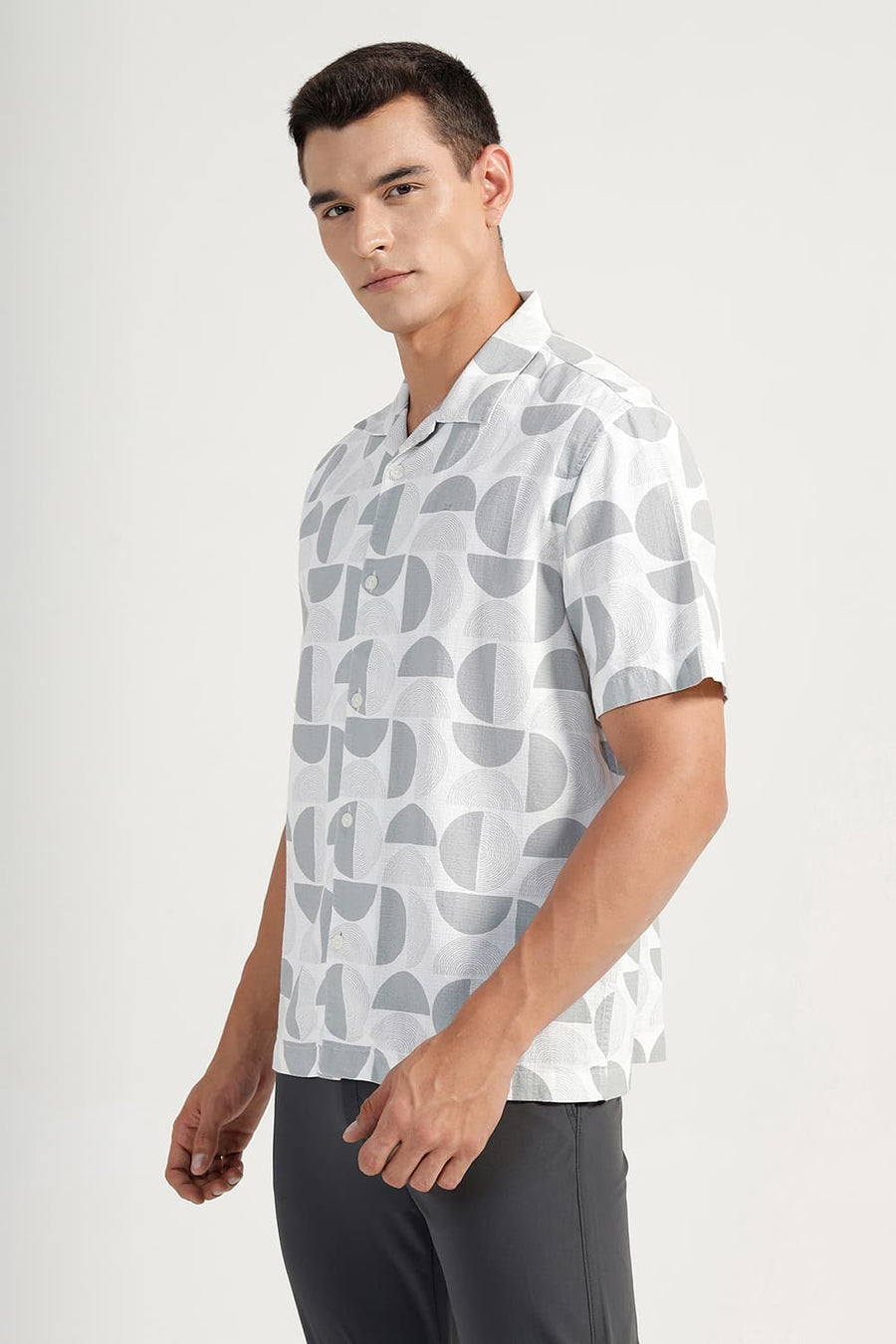 BASICS RELAXED FIT CLOUD WHITE COTTON HOPSACK PRINTED HALFSLEEVES SHIRT