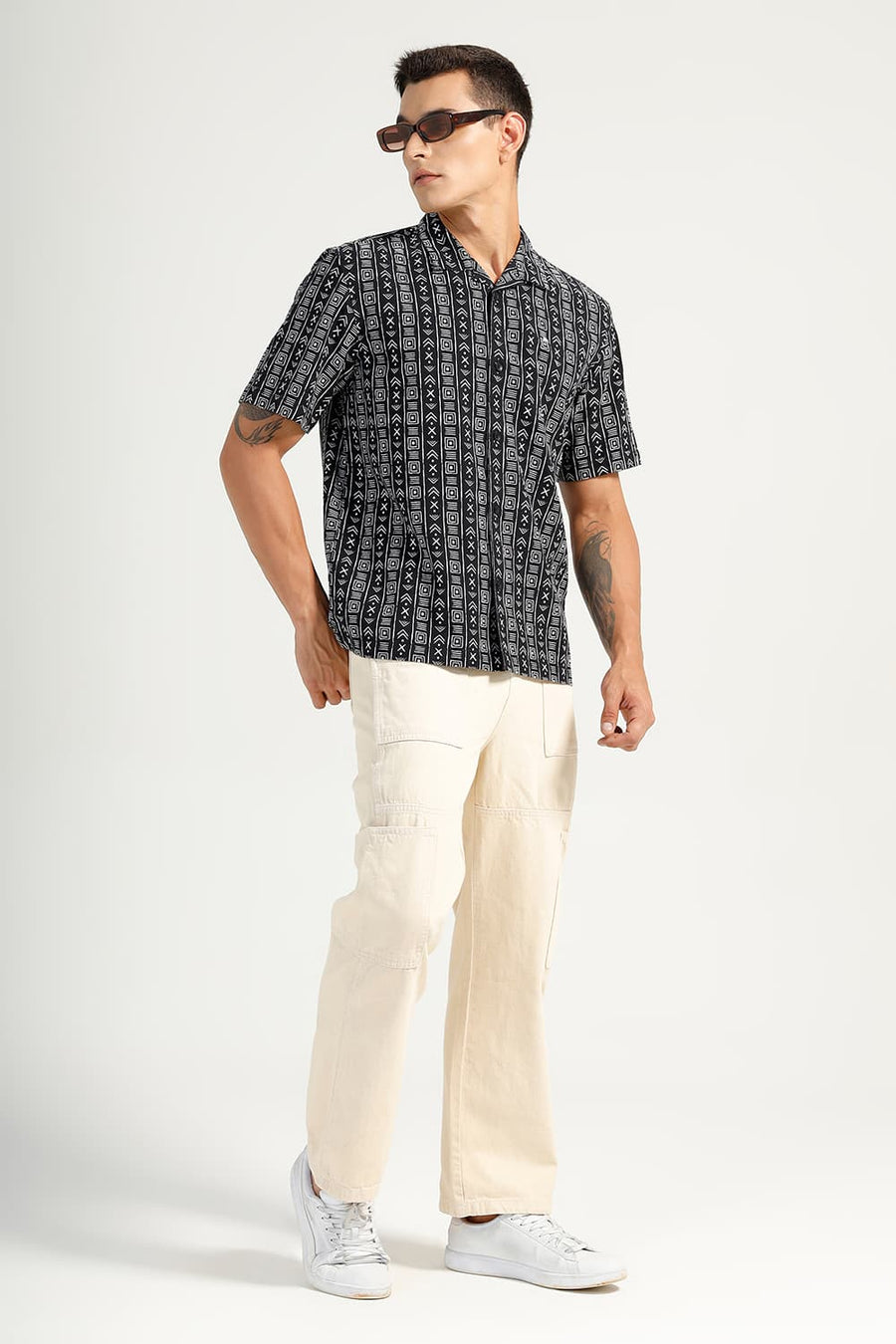 BASICS RELAXED FIT BLACK BEAUTY COTTON HOPSACK PRINTED HALFSLEEVES SHIRT