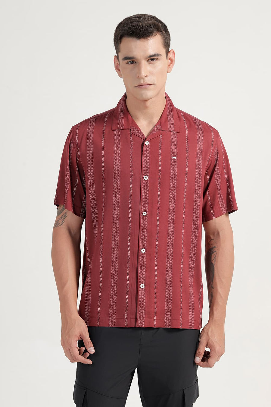 BASICS RELAXED FIT MAROON VINEYARD VISCOSE PRINTED STRIPE HALFSLEEVES SHIRT