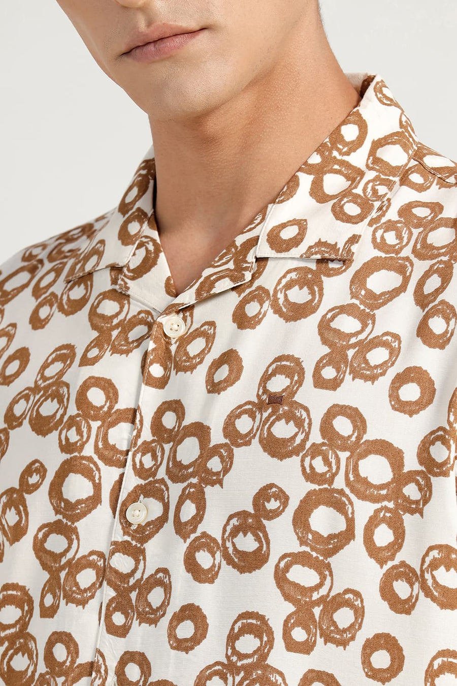 BASICS RELAXED FIT BEIGE COCOA VISCOSE PRINTED HALFSLEEVES SHIRT