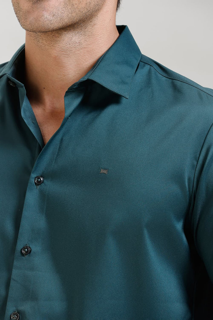 BASICS SLIM FIT JUNGLE GREEN POLYESTER STRETCH TWILL SHIRT
