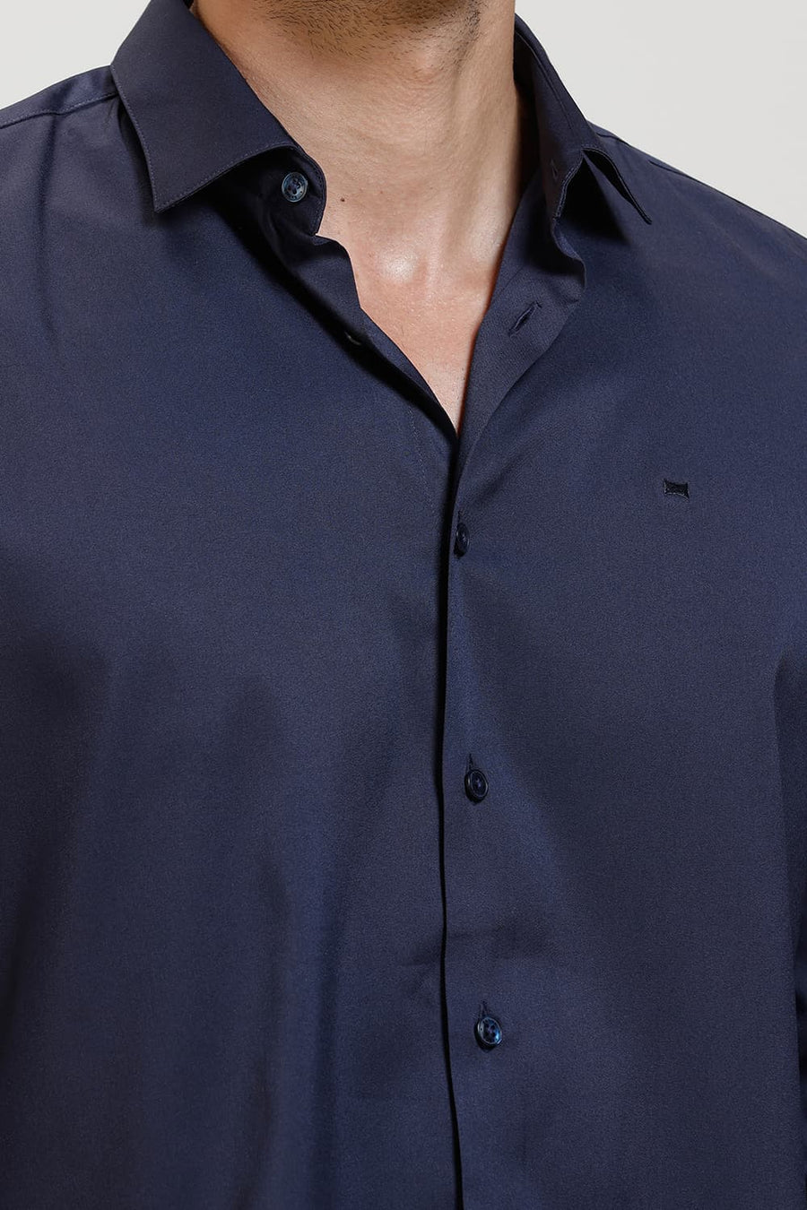 BASICS SLIM FIT NAVY IRIS POLYESTER STRETCH TWILL SHIRT
