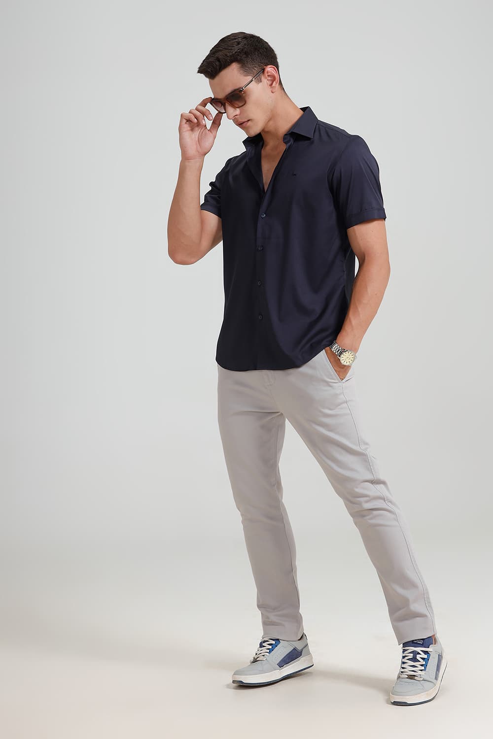SLIM FIT POLYESTER STRETCH TWILL HALFSLEEVES SHIRT