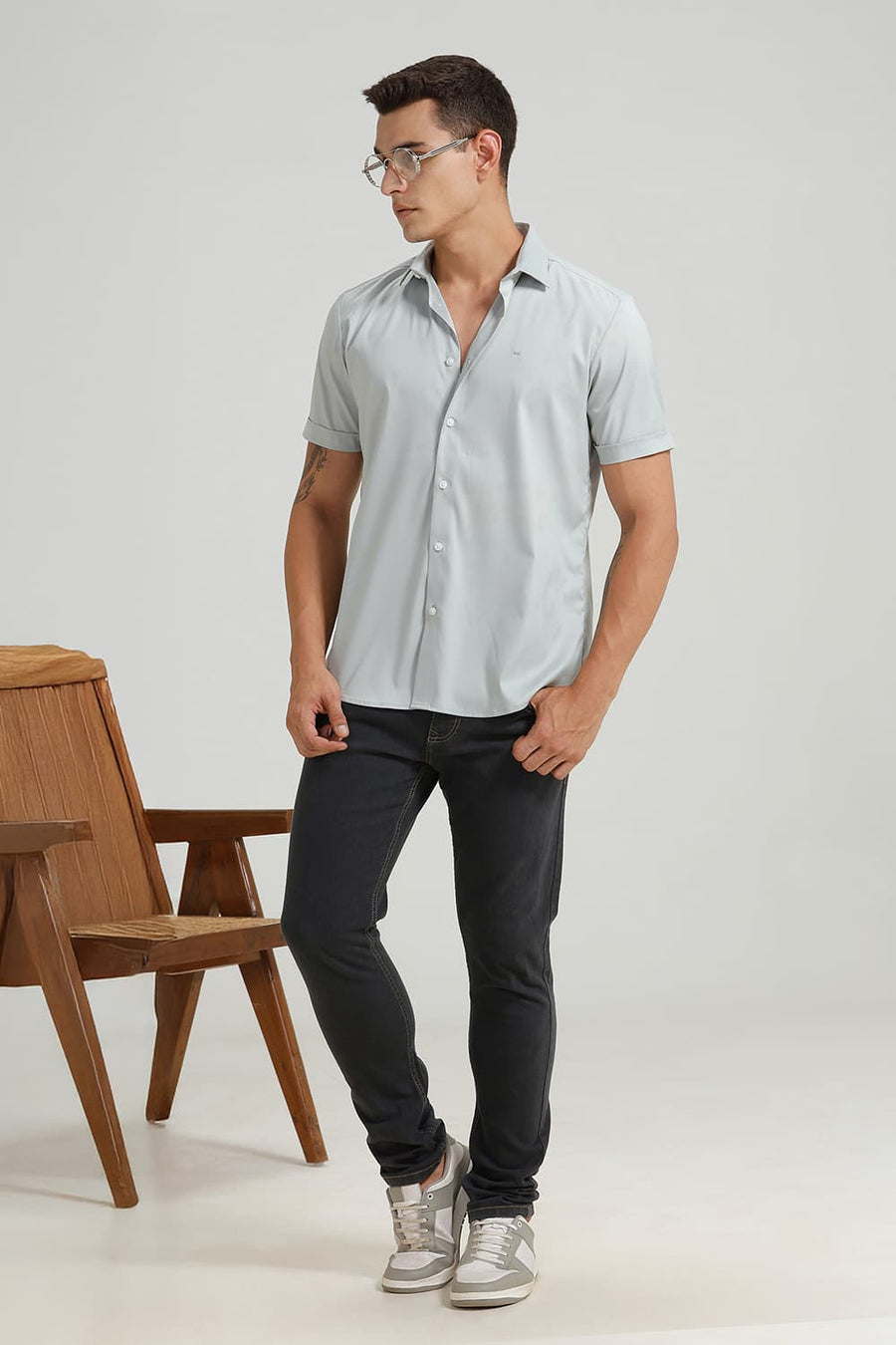 BASICS SLIM FIT MIRAGE GREY POLYESTER STRETCH TWILL HALFSLEEVES SHIRT