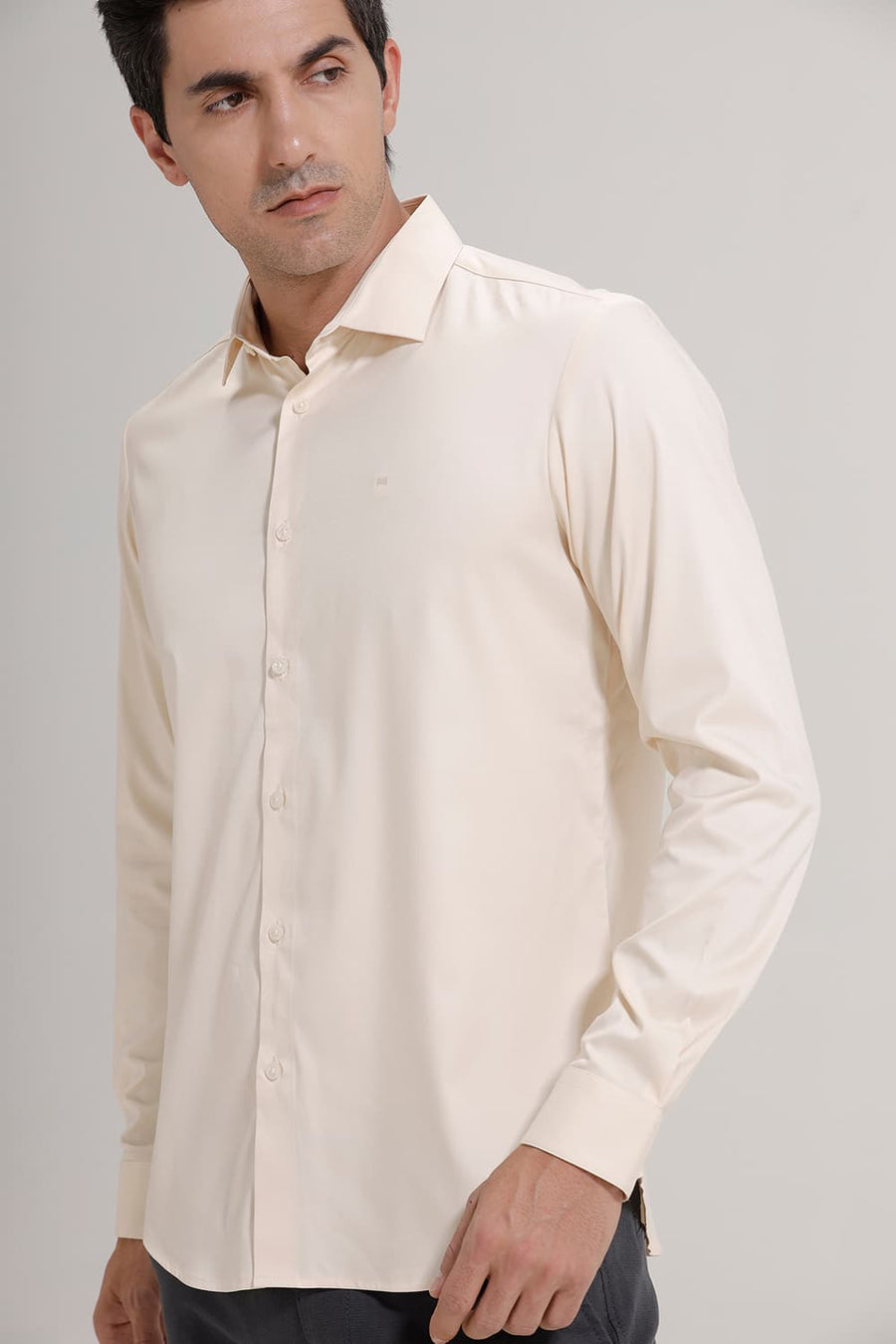 BASICS SLIM FIT BUTTERCREAM BEIGE POLYESTER STRETCH TWILL SHIRT