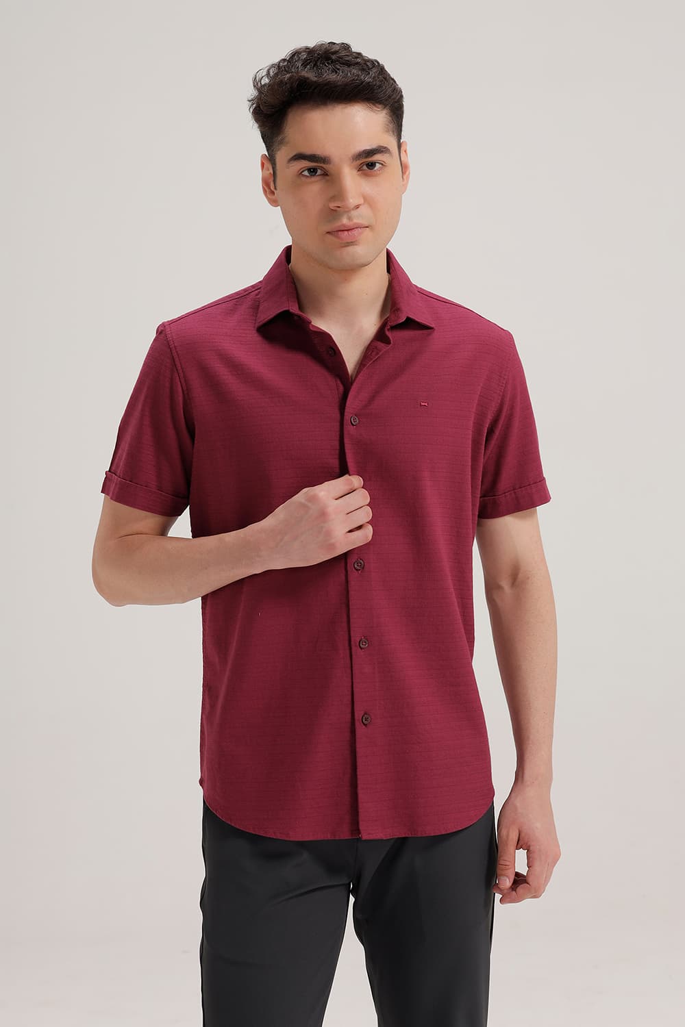SLIM FIT COTTON DOBBY WEFT STRIPE HALFSLEEVES SHIRT