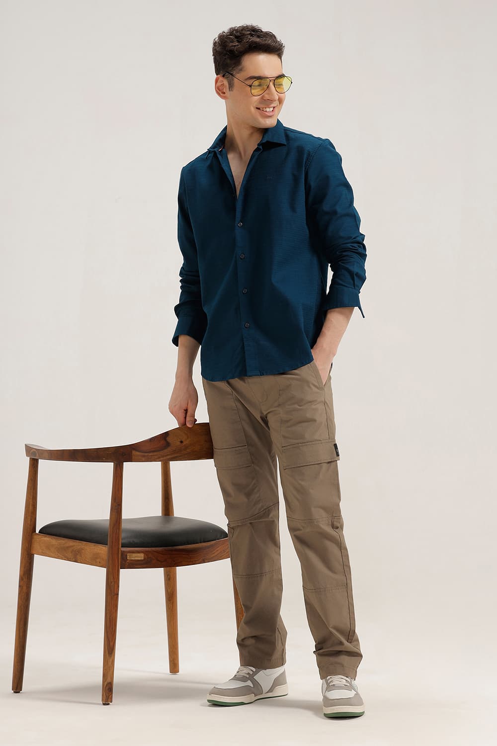 SLIM FIT COTTON DOBBY WEFT STRIPE SHIRT