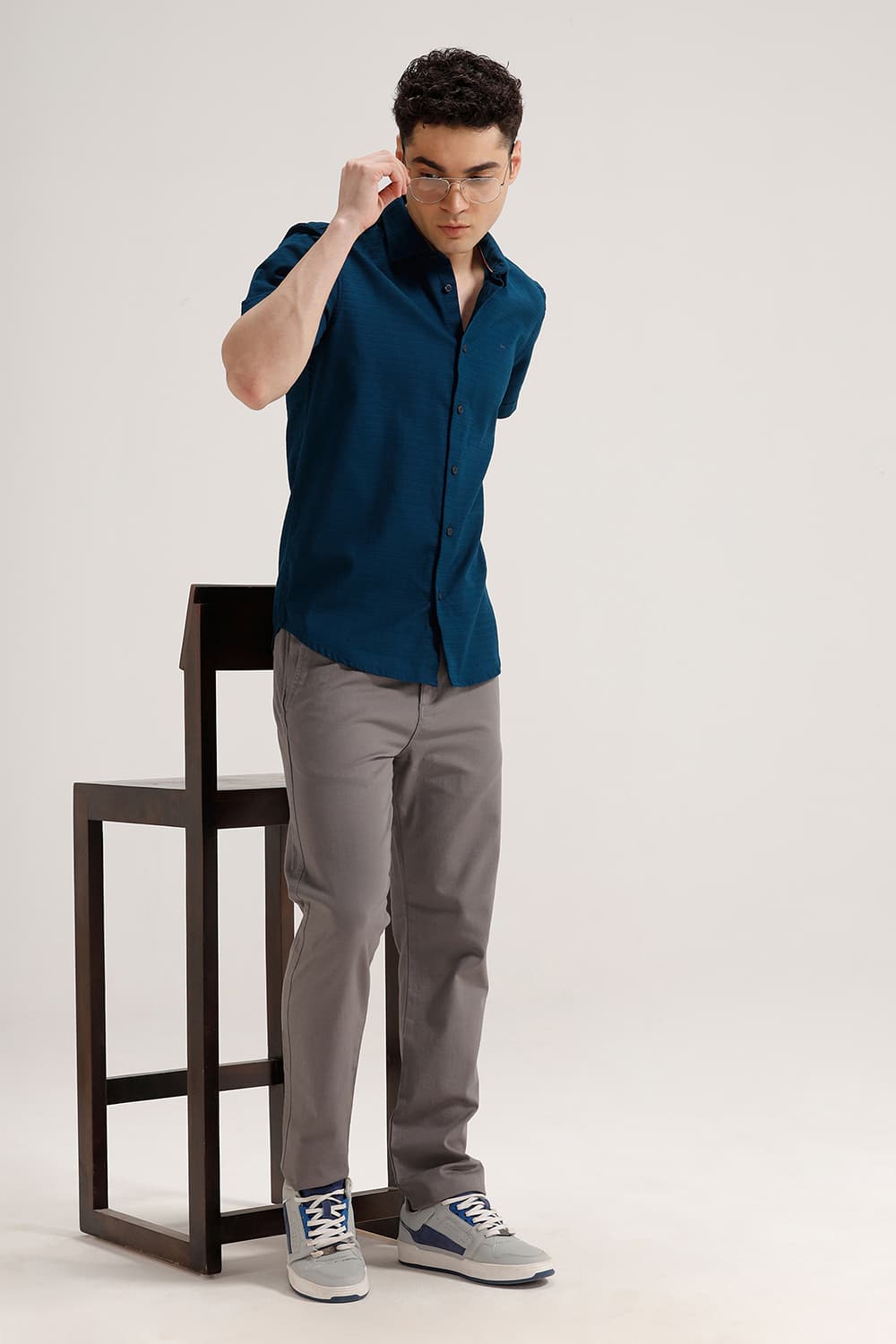 SLIM FIT COTTON DOBBY WEFT STRIPE HALFSLEEVES SHIRT