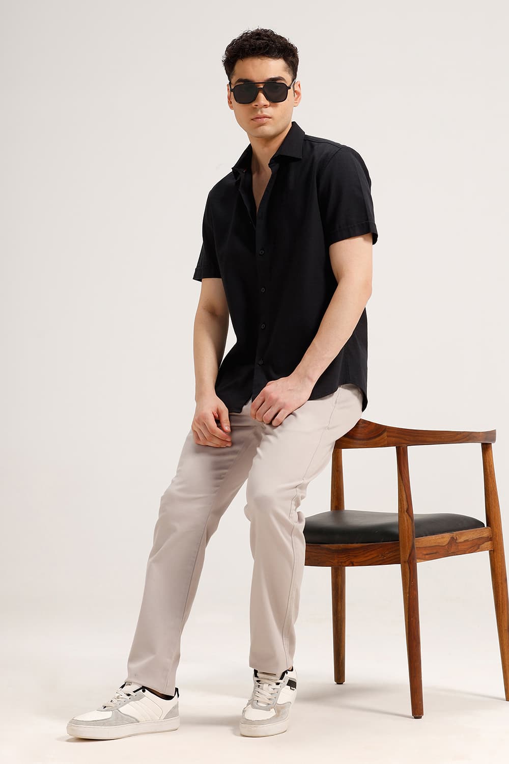 SLIM FIT COTTON DOBBY WEFT STRIPE HALFSLEEVES SHIRT