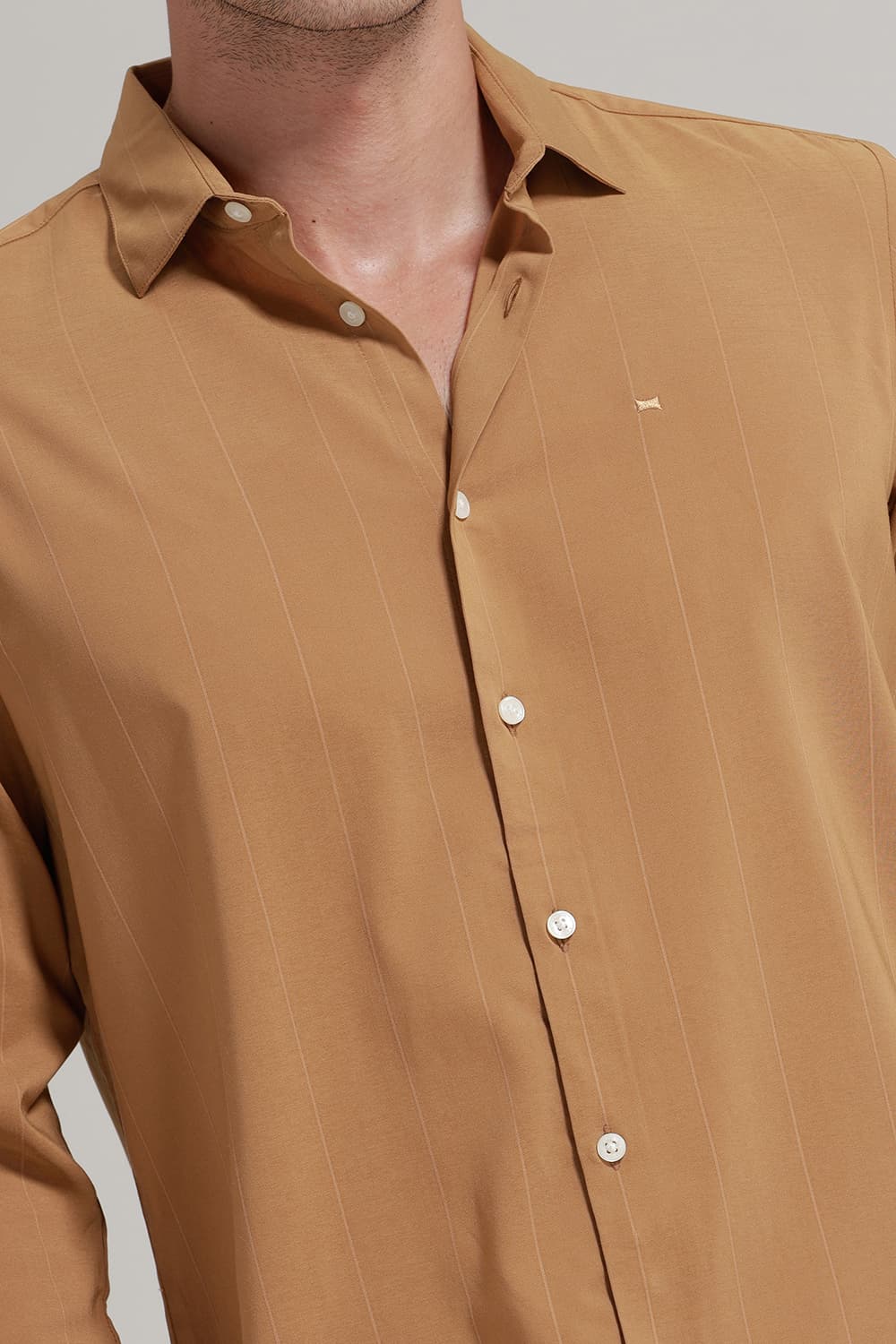 SLIM FIT VISCOSE POLYESTER STRETCH STRIPE SHIRT