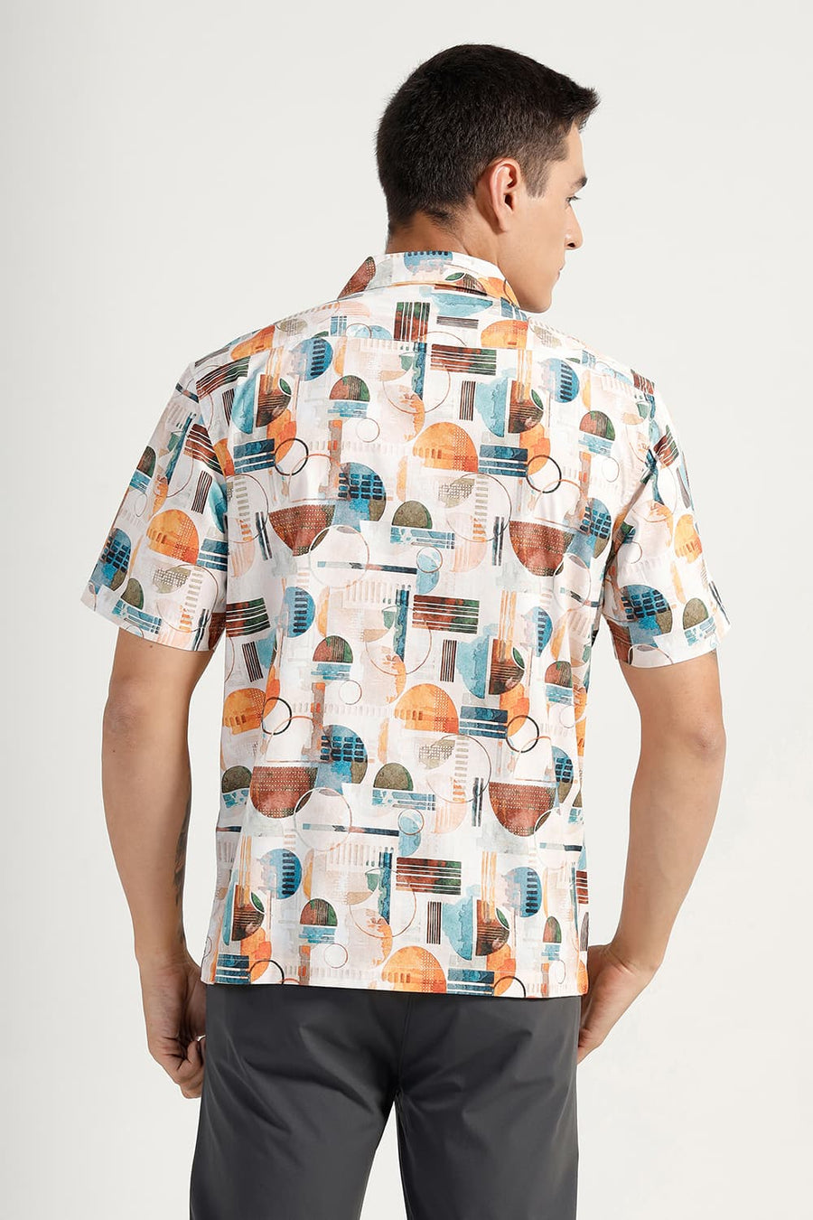 BASICS RELAXED FIT BLUEBIRD BEIGE COTTON VISCOSE DIGITAL PRINTED HALFSLEEVES SHIRT