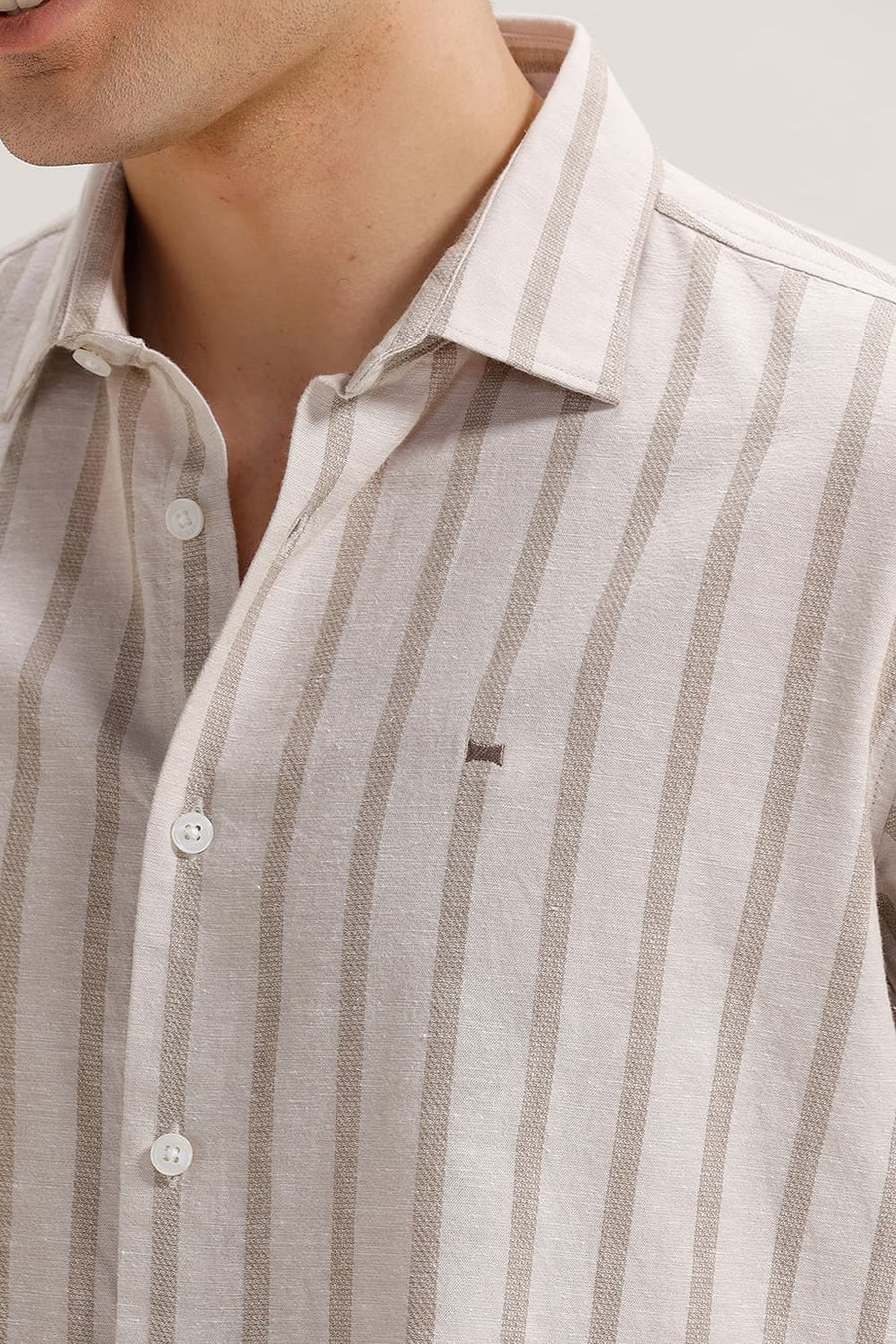 BASICS SLIM FIT SANDSHELL BROWN COTTON LENO DOBBY STRIPE HALFSLEEVES SHIRT