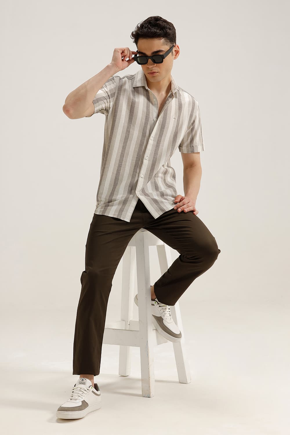 SLIM FIT COTTON LENO DOBBY STRIPE HALFSLEEVES SHIRT