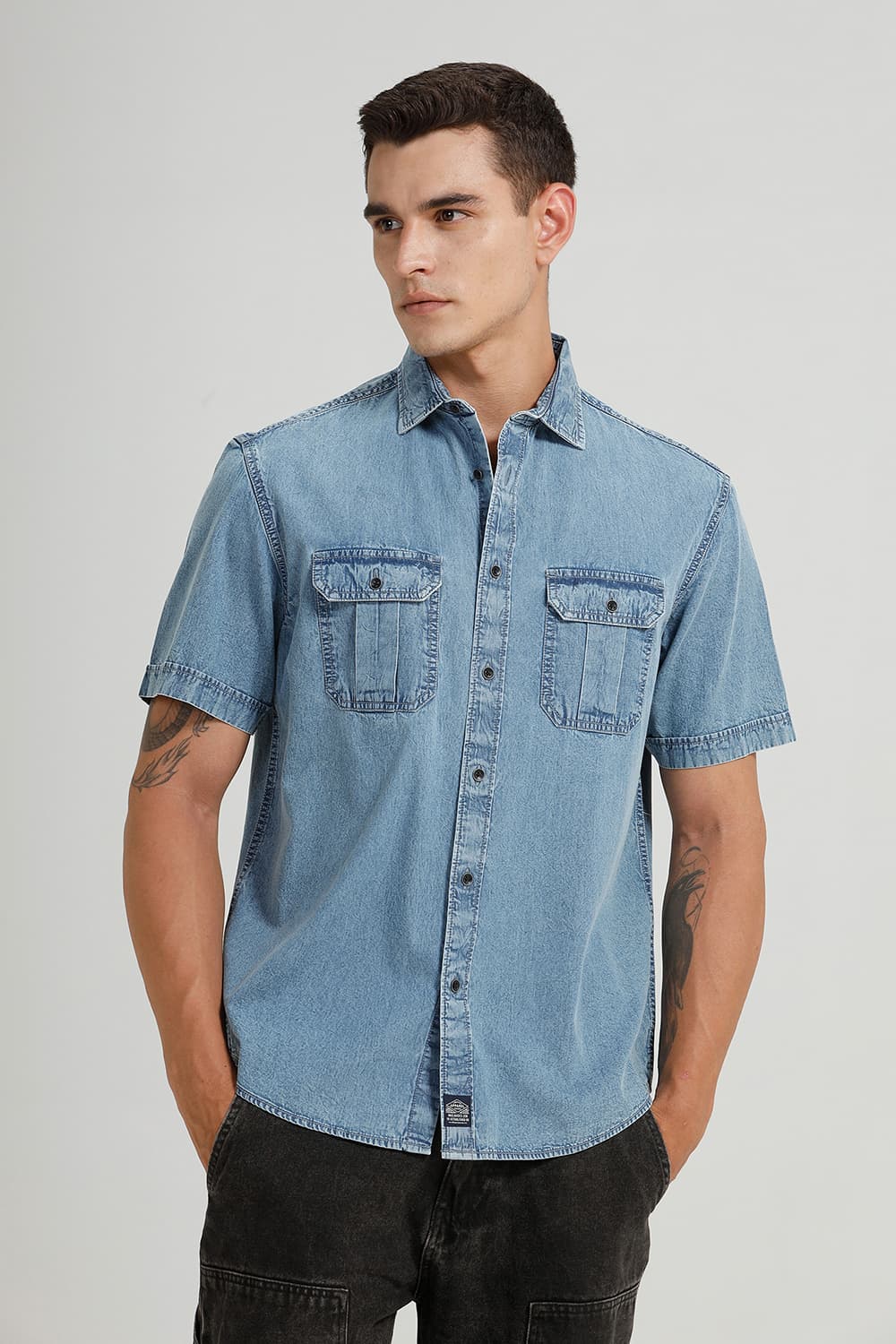 RELAXED FIT INDIGO HALFSLEEVES SHIRT