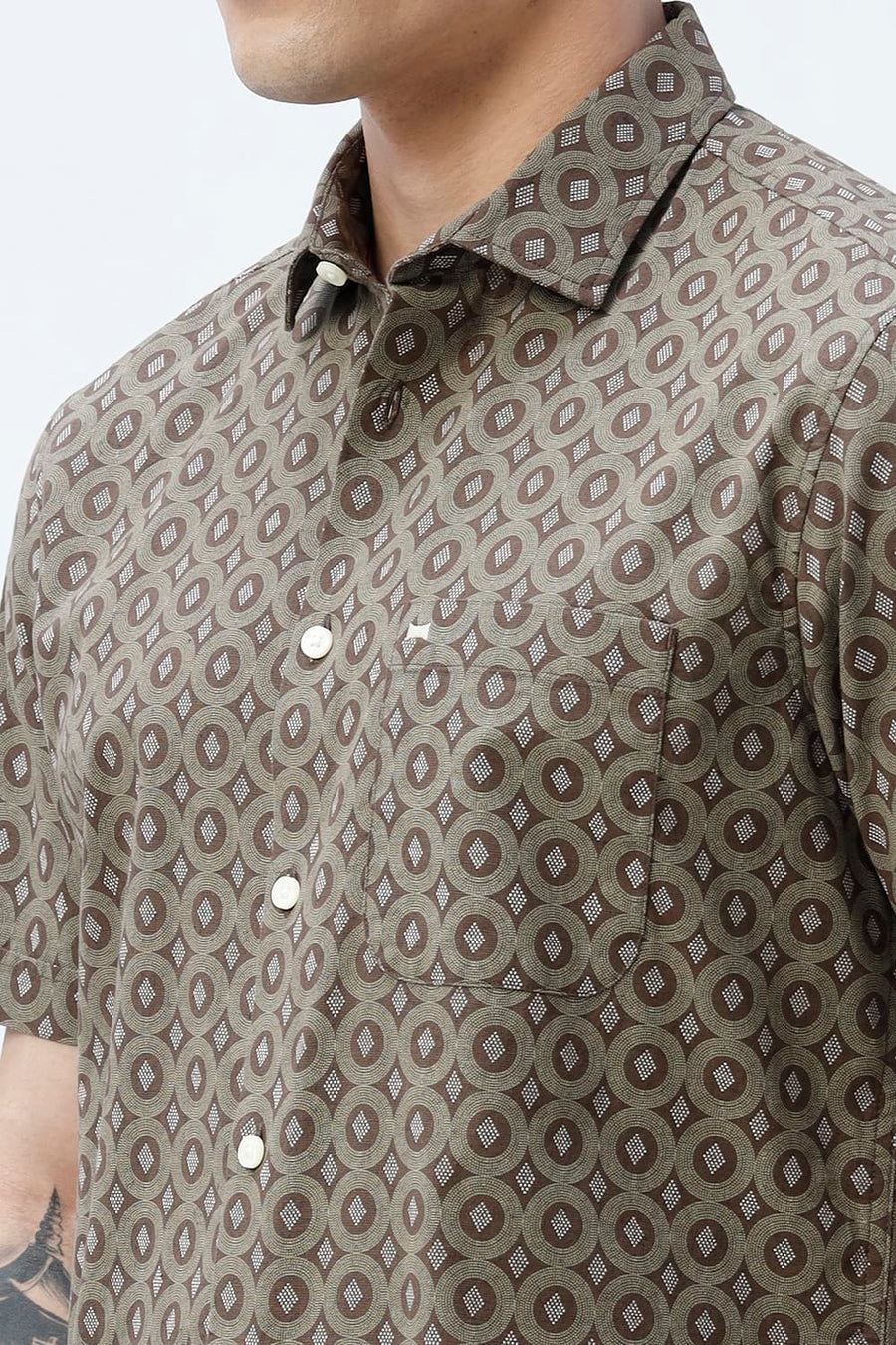 BASICS SLIM FIT BROWN COTTON VISCOSE PRINTED HALFSLEEVES SHIRT