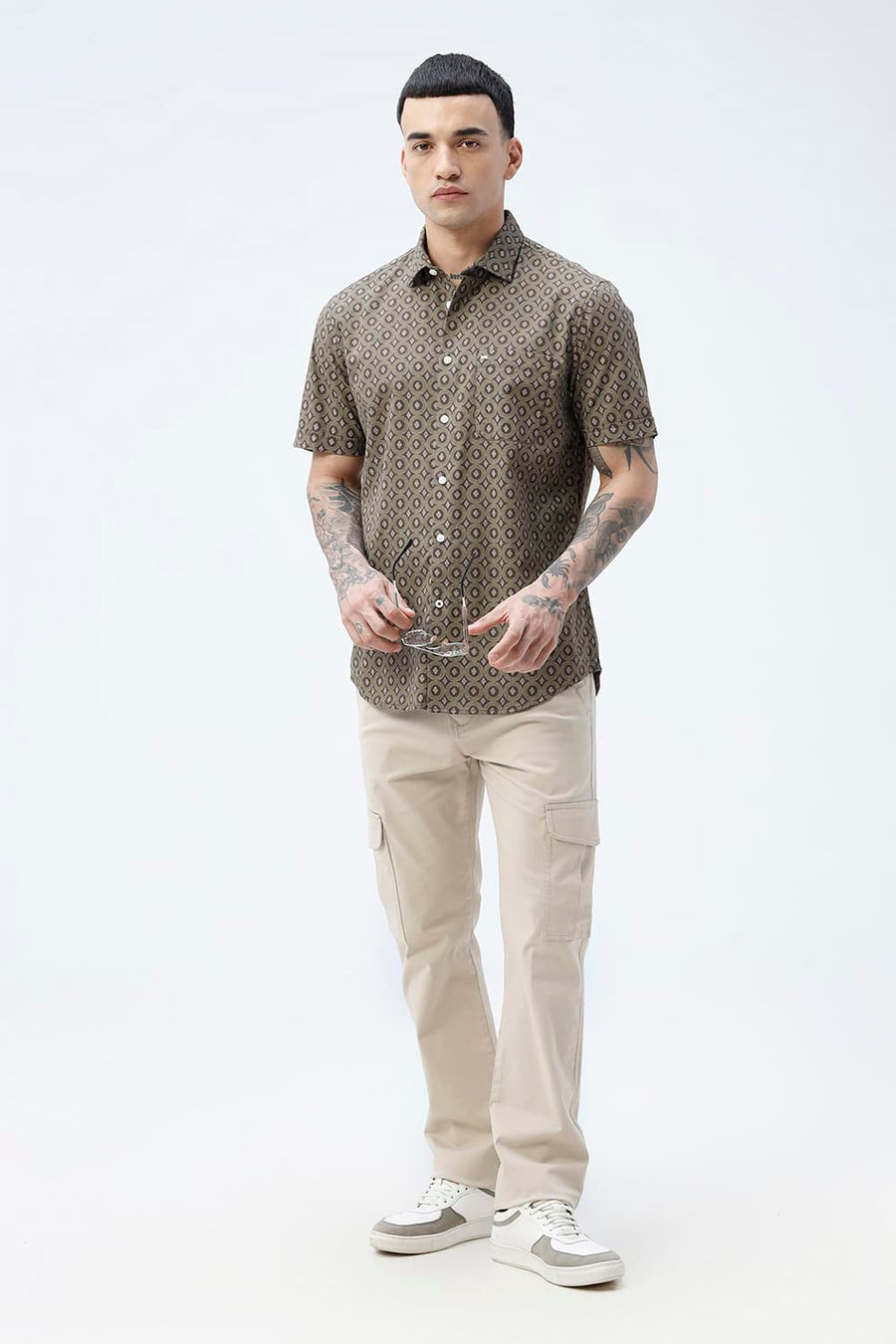 BASICS SLIM FIT BROWN COTTON VISCOSE PRINTED HALFSLEEVES SHIRT