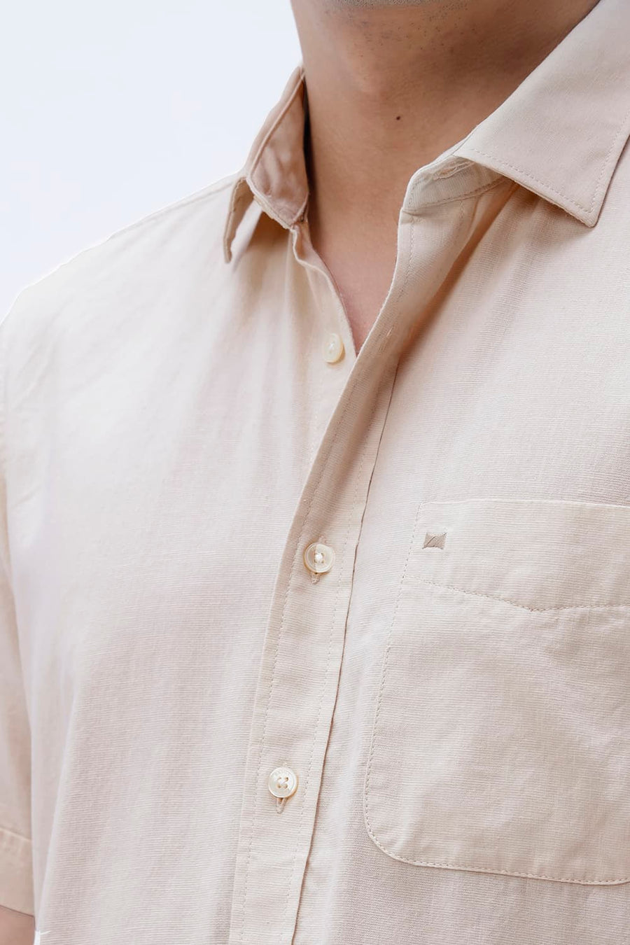 BASICS SLIM FIT WHITE COTTON LINEN HALFSLEEVES SHIRT