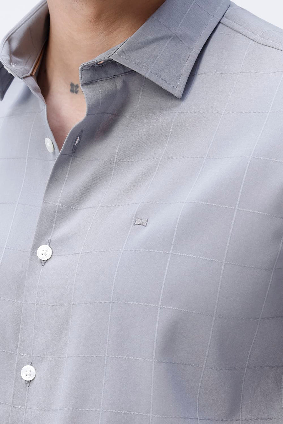 BASICS SLIM FIT BEIGE VISCOSE POLYESTER STRETCH SELF CHECKS HALFSLEEVES SHIRT
