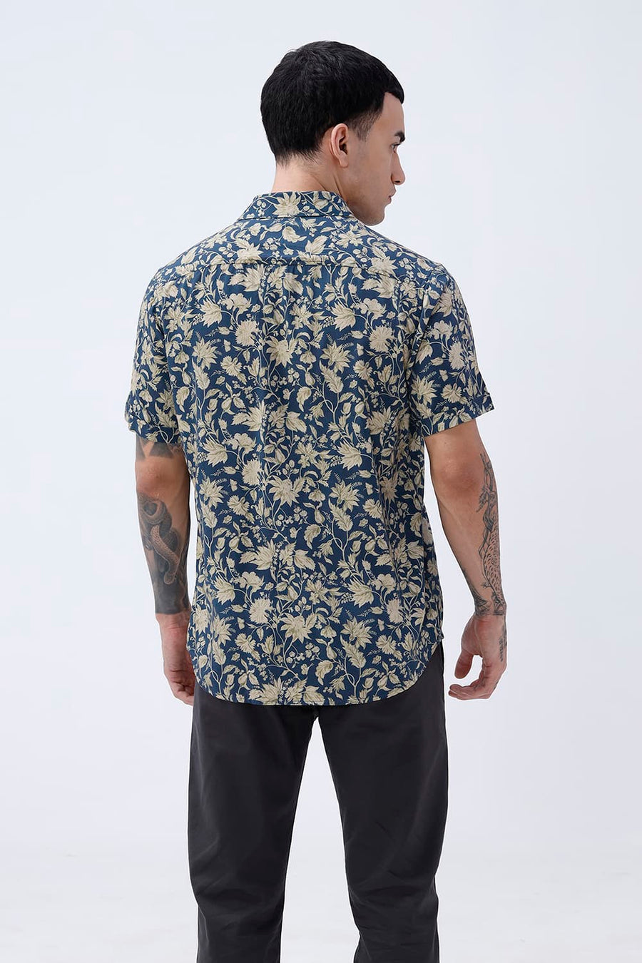 BASICS SLIM FIT MID GREY COTTON VISCOSE DIGITAL PRINTED HALFSLEEVES SHIRT