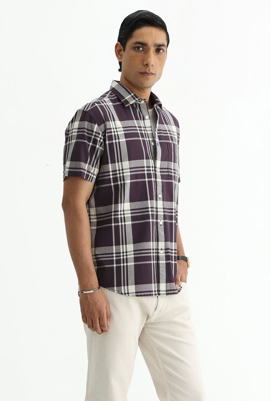 BASICS SLIM FIT NAVY COTTON TWILL CHECKS HALFSLEEVES SHIRT