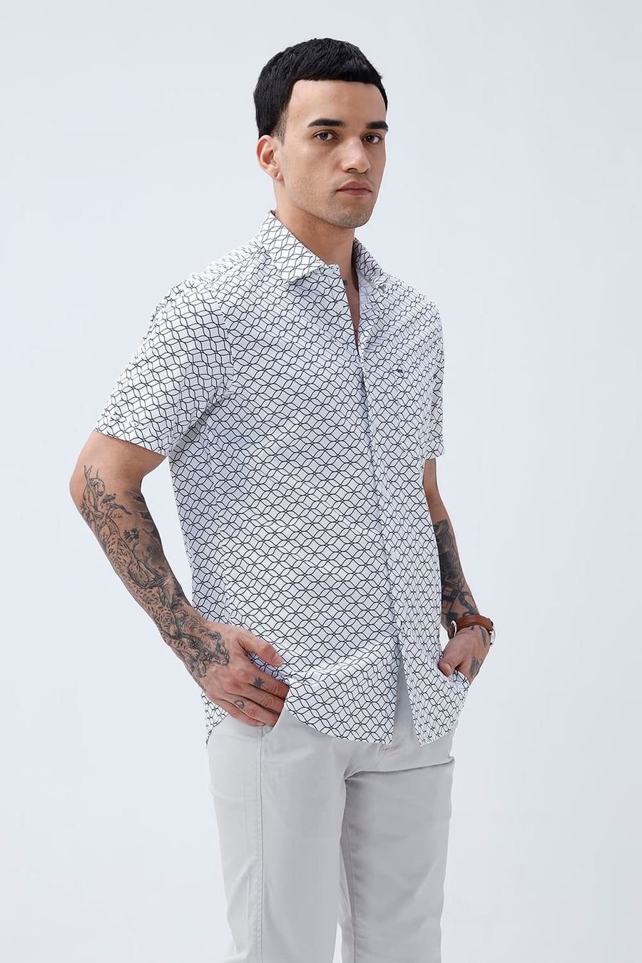 BASICS SLIM FIT LIGHT GREEN COTTON CREPE PRINTED HALFSLEEVES SHIRT