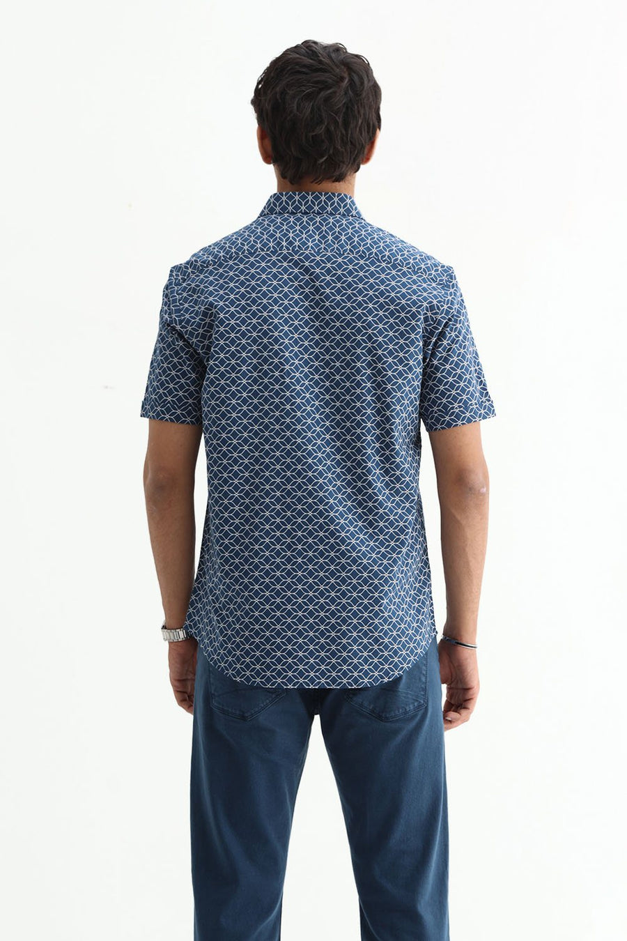 BASICS SLIM FIT OLIVE COTTON CREPE PRINTED HALFSLEEVES SHIRT