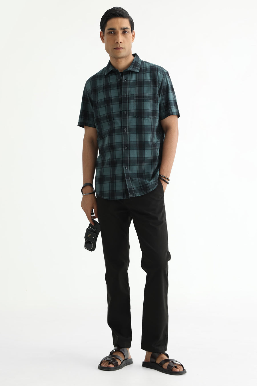 BASICS SLIM FIT BROWN COTTON HERRING BONE CHECKS HALFSLEEVES SHIRT