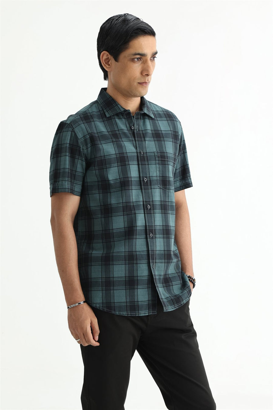 BASICS SLIM FIT BROWN COTTON HERRING BONE CHECKS HALFSLEEVES SHIRT