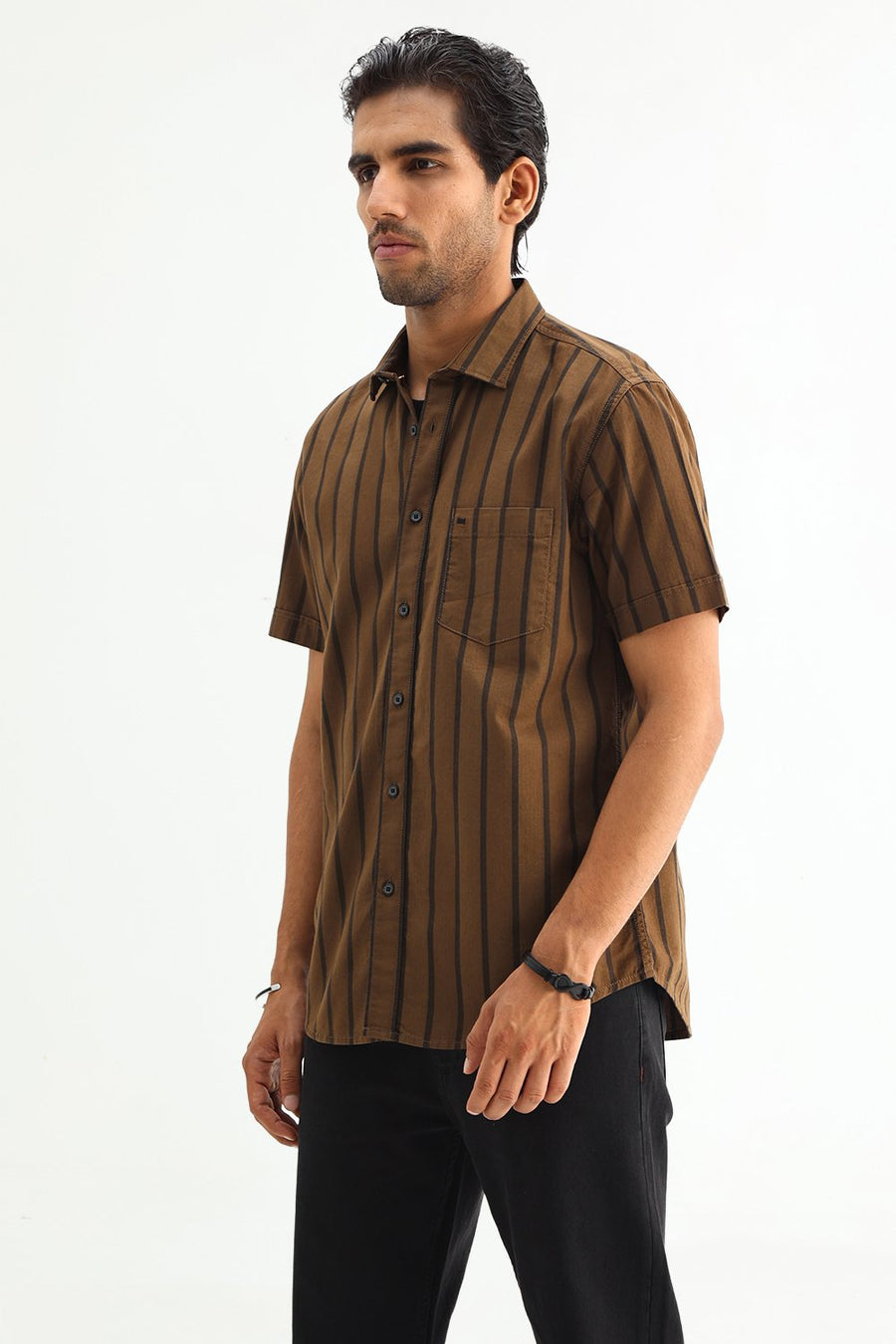 BASICS SLIM FIT EARTH BROWN COTTON HERRING BONE STRIPE HALFSLEEVES SHIRT