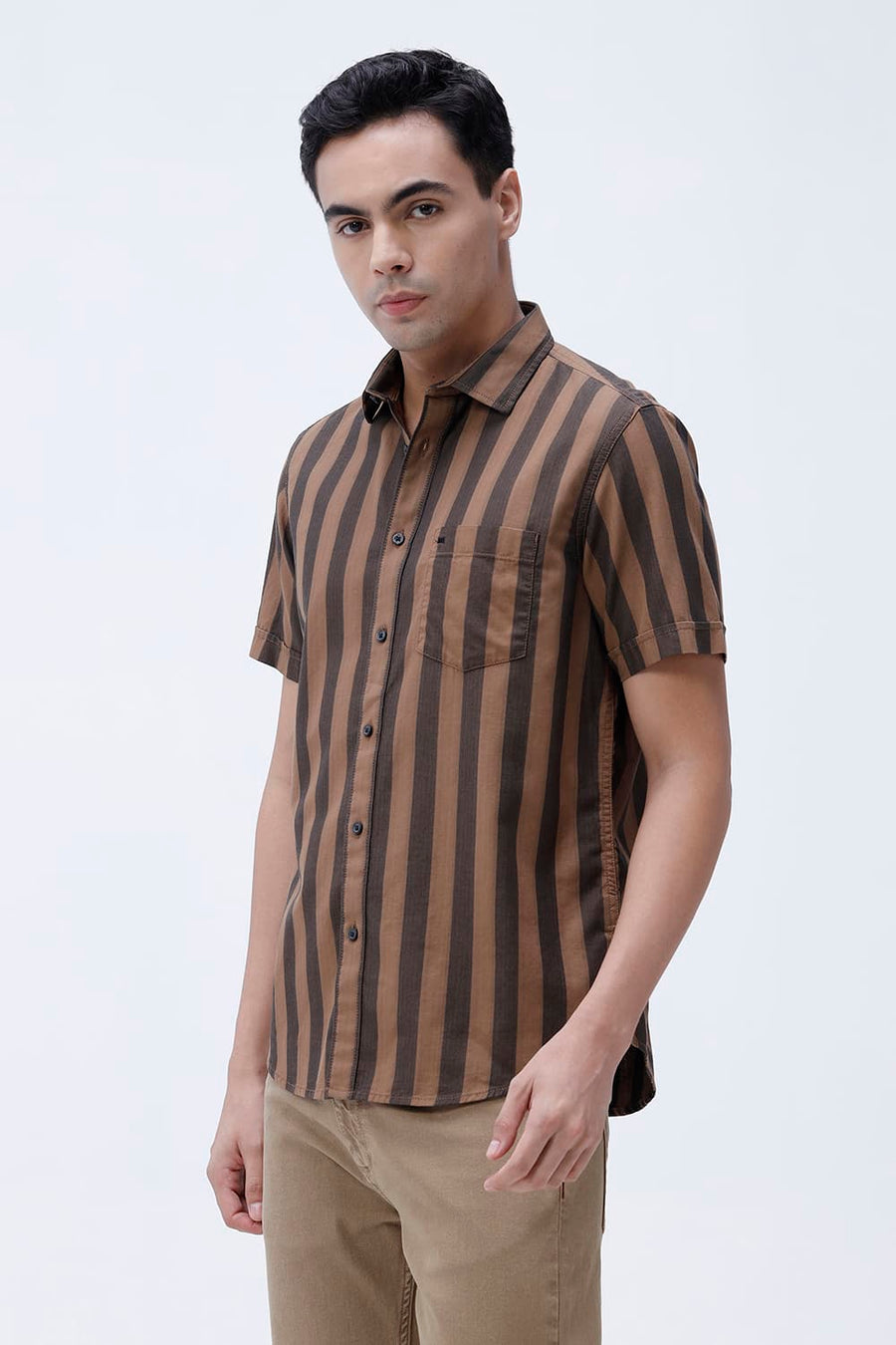 BASICS SLIM FIT BROWN OUT COTTON HERRING BONE STRIPE HALFSLEEVES SHIRT
