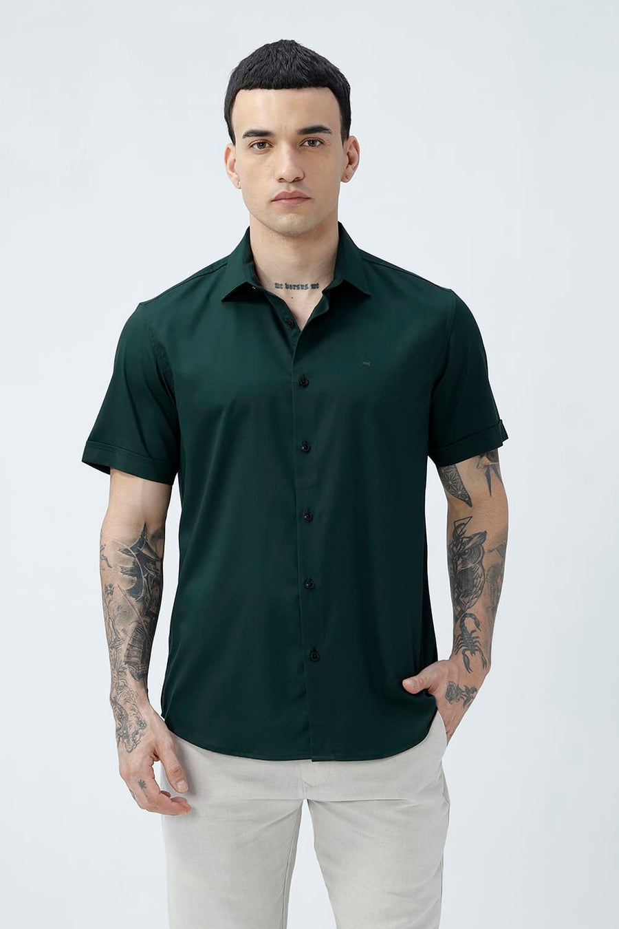 BASICS SLIM FIT  BAMBOO POLYESTER STRETCH HALFSLEEVES SHIRT