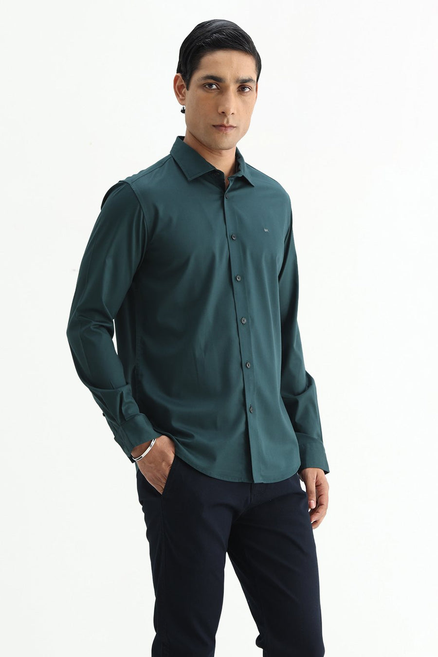 BASICS SLIM FIT  BAMBOO POLYESTER STRETCH SHIRT