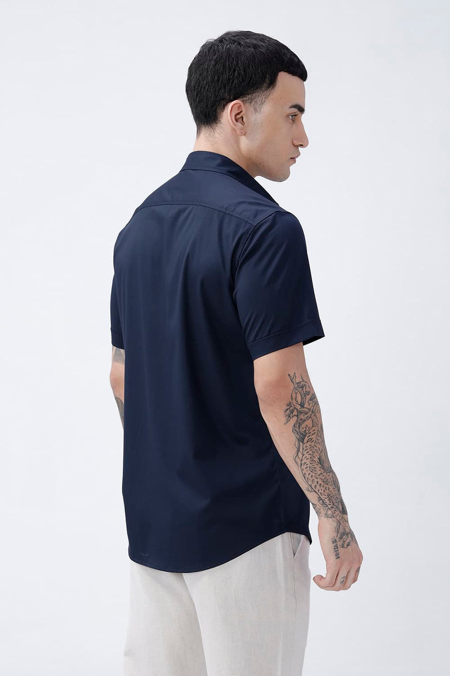 BASICS SLIM FIT  BAMBOO POLYESTER STRETCH HALFSLEEVES SHIRT