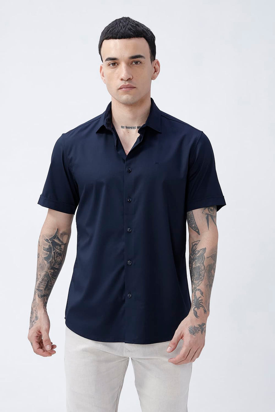 BASICS SLIM FIT  BAMBOO POLYESTER STRETCH HALFSLEEVES SHIRT