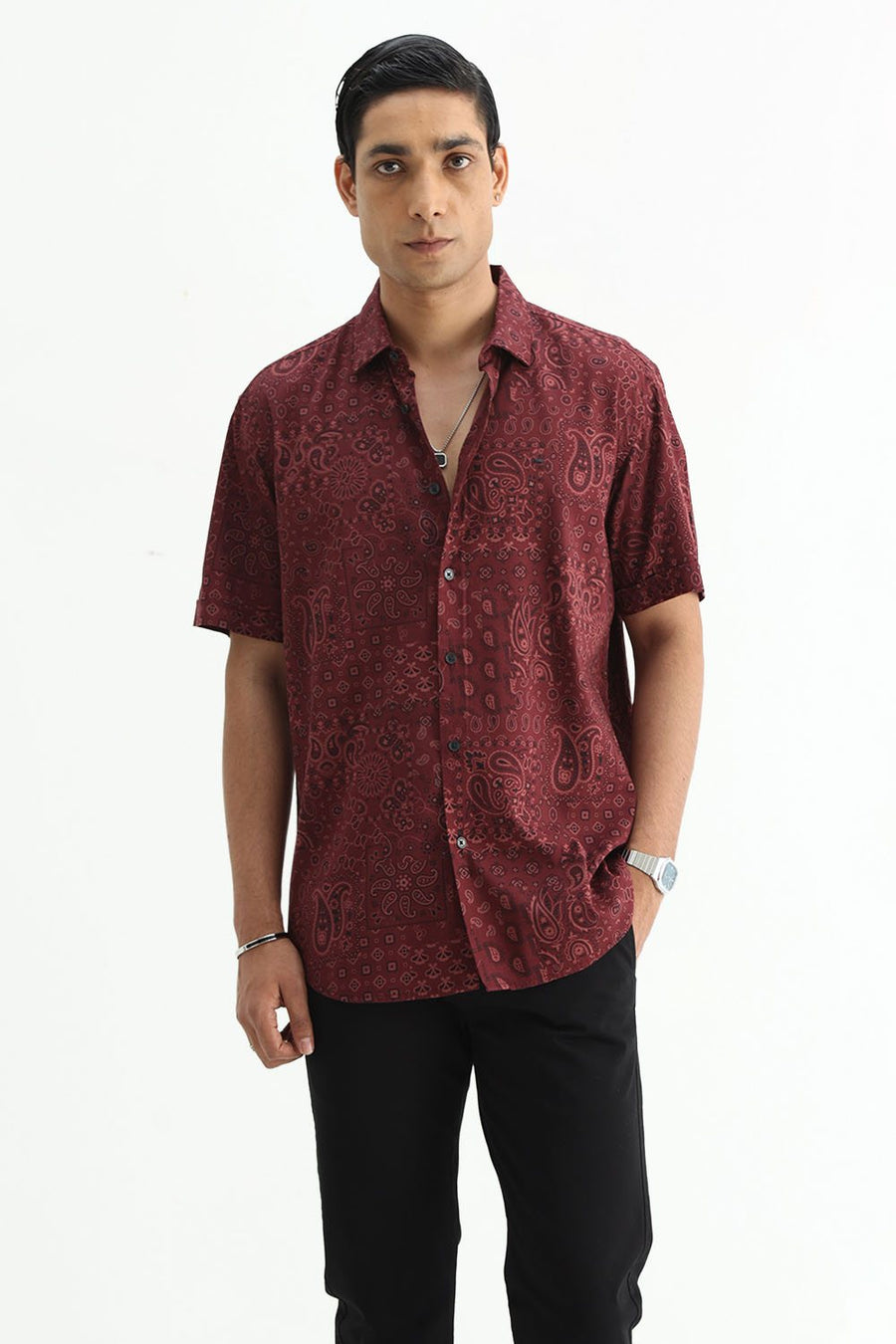 BASICS SLIM FIT  COTTON VISCOSE PRINTED HALFSLEEVES SHIRT