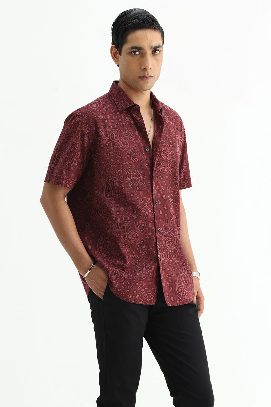 BASICS SLIM FIT  COTTON VISCOSE PRINTED HALFSLEEVES SHIRT