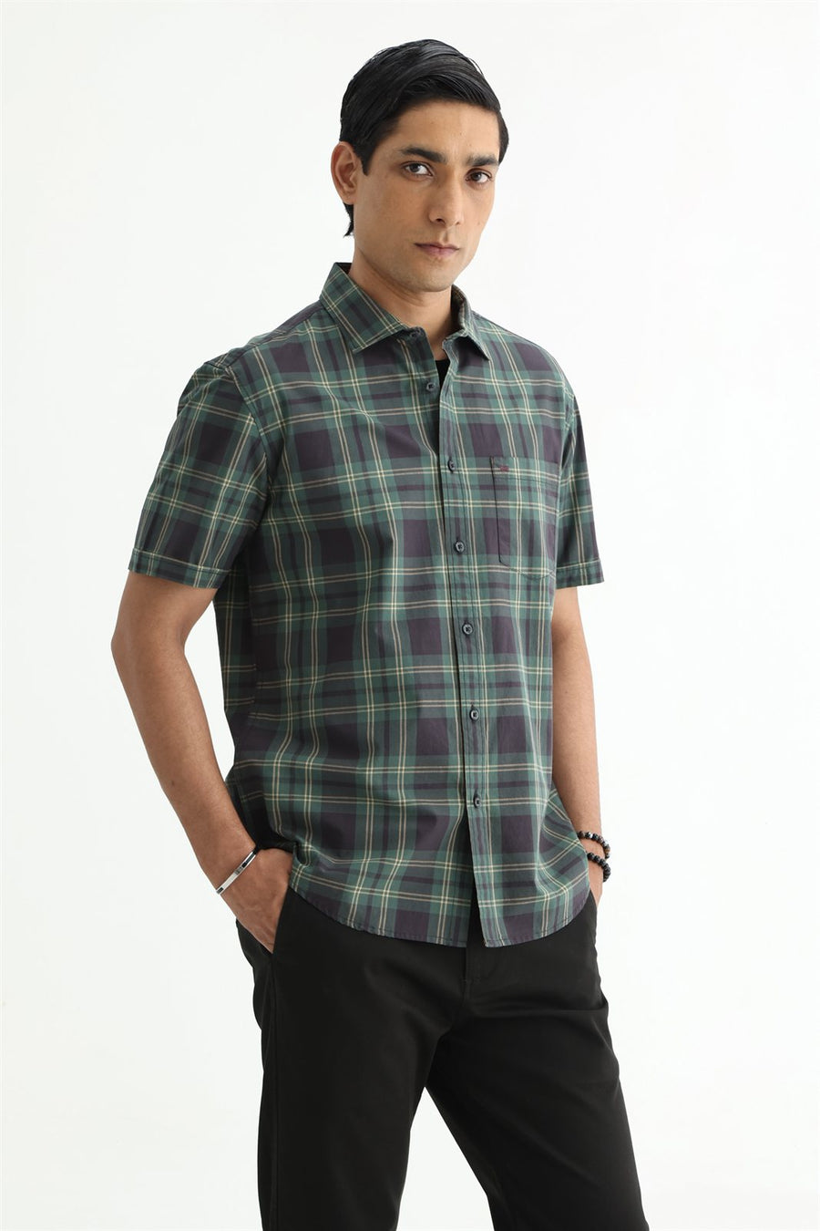 BASICS SLIM FIT RIFLE GREEN COTTON PLAIN CHECKS HALFSLEEVES SHIRT