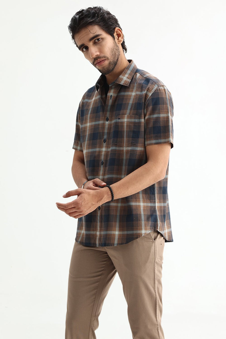 BASICS SLIM FIT COCOA NAVY COTTON TWILL CHECKS HALFSLEEVES SHIRT