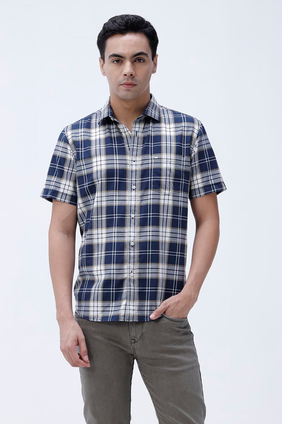 BASICS SLIM FIT MAJOLICA NAVY COTTON TWILL CHECKS HALFSLEEVES SHIRT