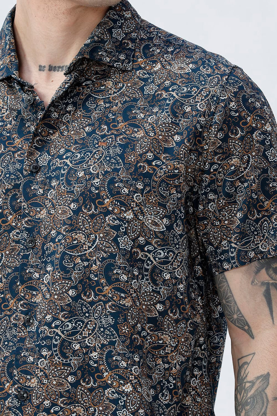 BASICS SLIM FIT  COTTON VISCOSE PRINTED HALFSLEEVES SHIRT