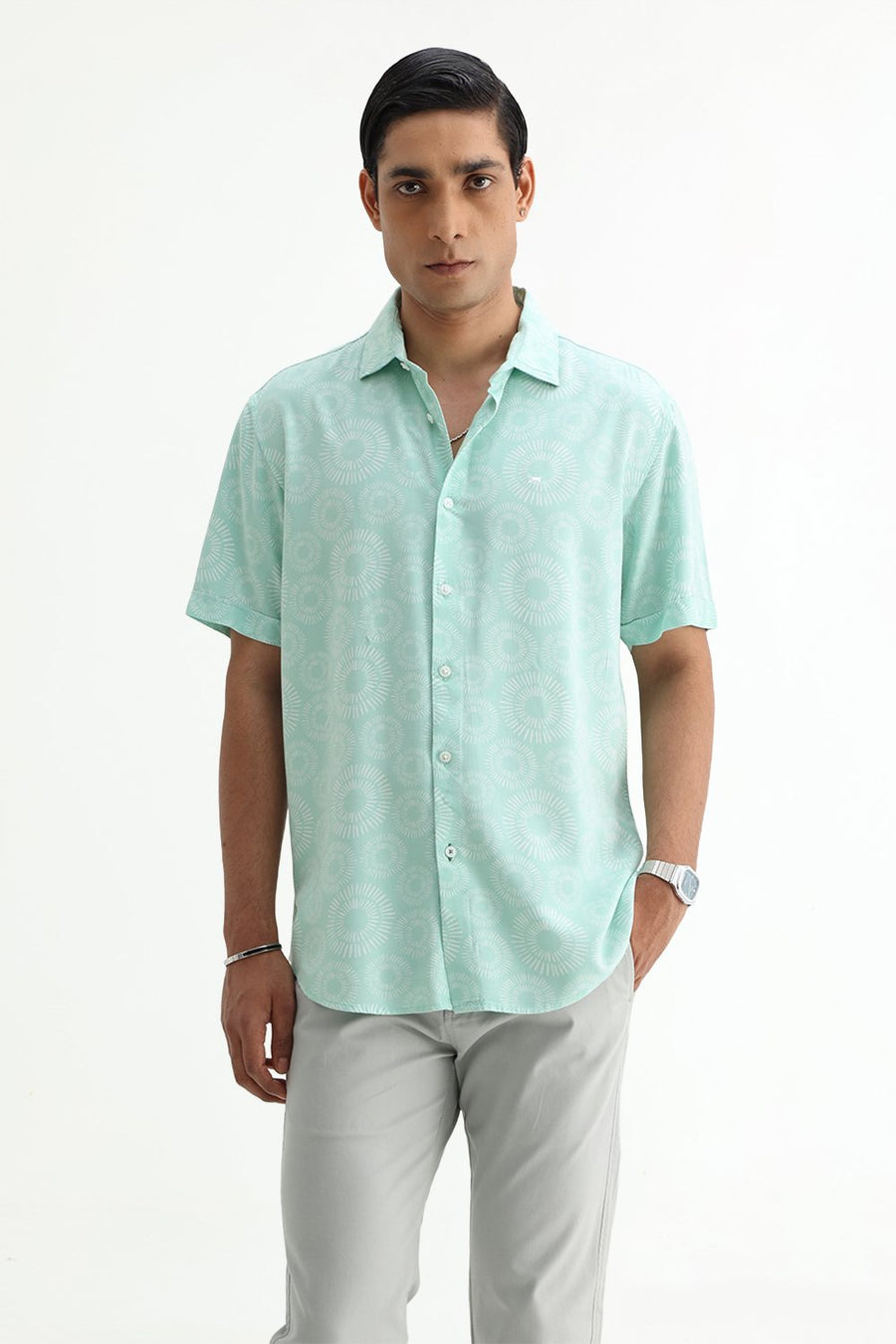 BASICS SLIM FIT  COTTON VISCOSE PRINTED HALFSLEEVES SHIRT