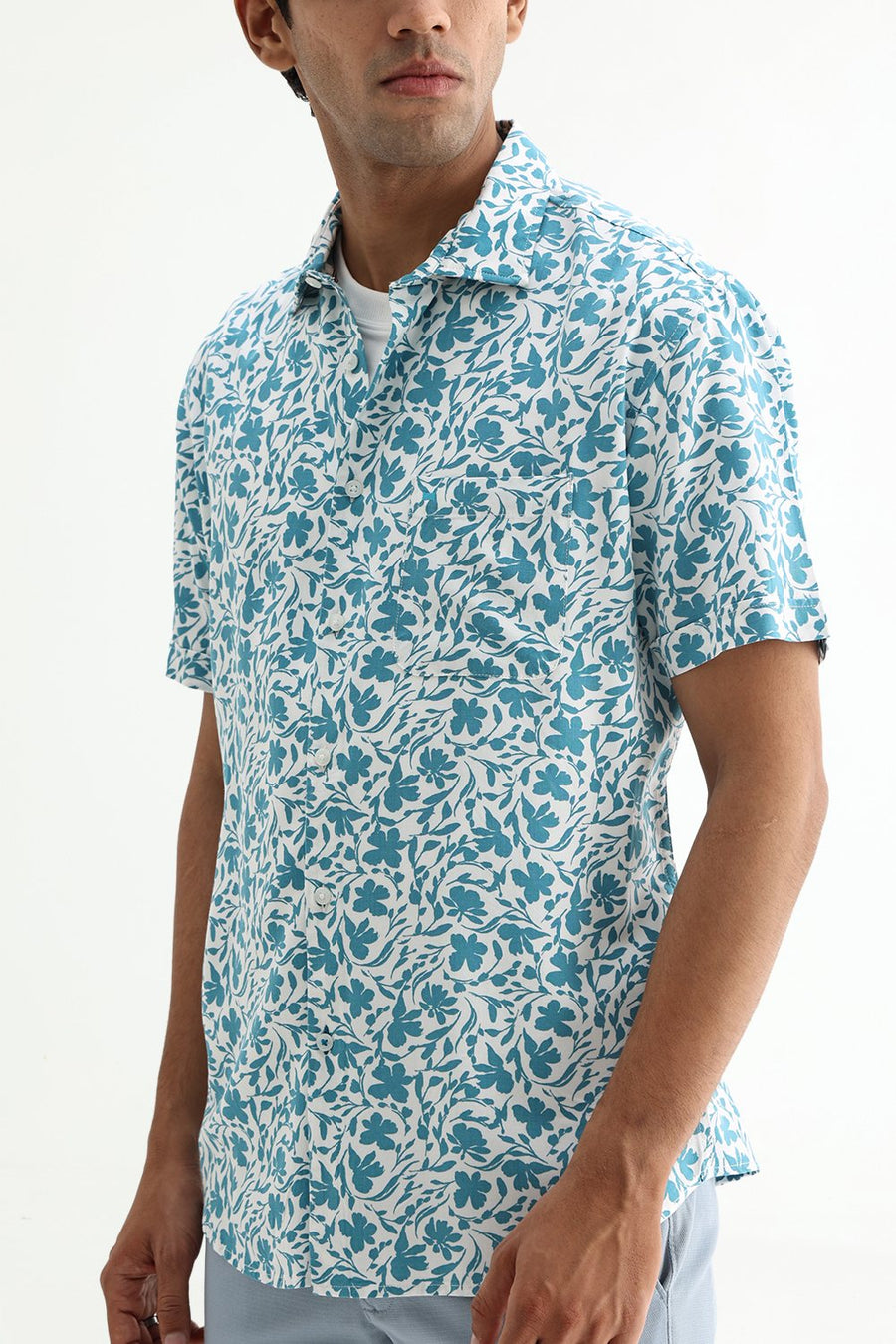 BASICS SLIM FIT TEAL PLUME COTTON VISCOSE PRINTED HALFSLEEVES SHIRT