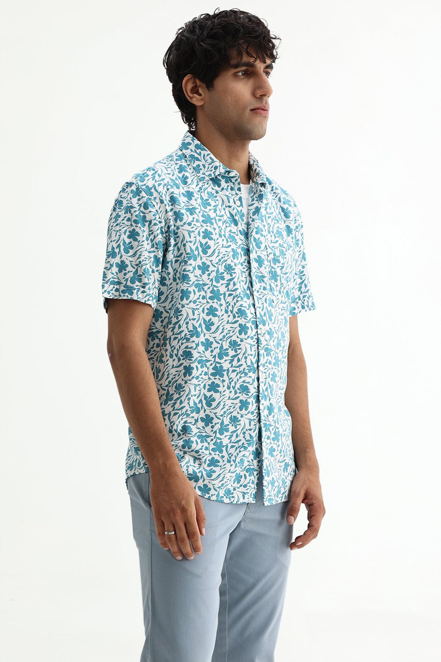 BASICS SLIM FIT TEAL PLUME COTTON VISCOSE PRINTED HALFSLEEVES SHIRT