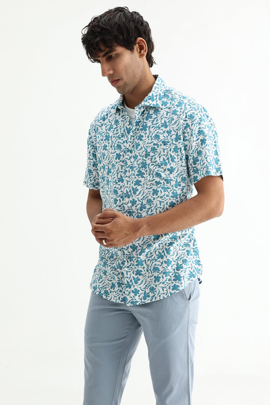 BASICS SLIM FIT TEAL PLUME COTTON VISCOSE PRINTED HALFSLEEVES SHIRT