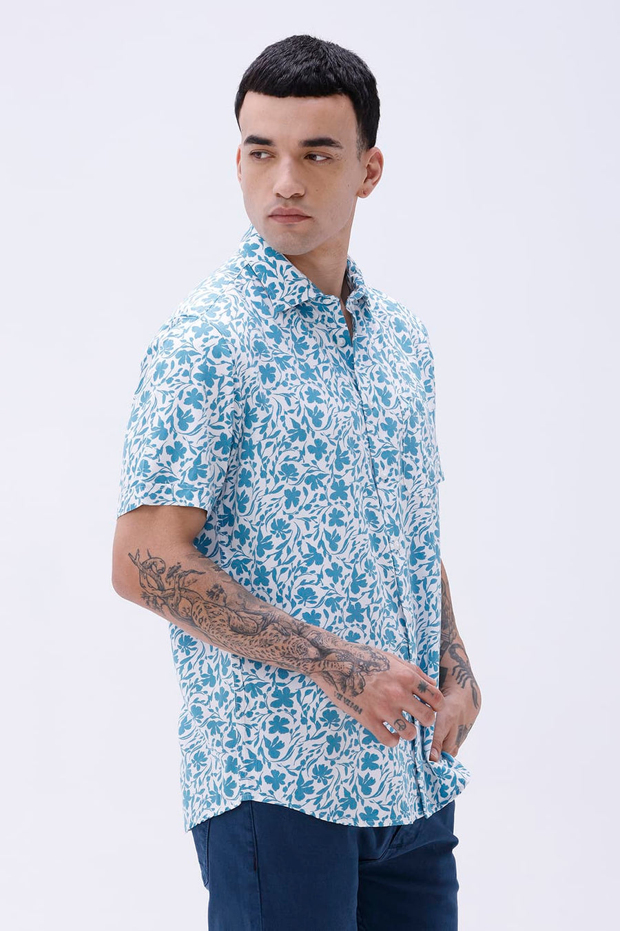 BASICS SLIM FIT TEAL PLUME COTTON VISCOSE PRINTED HALFSLEEVES SHIRT