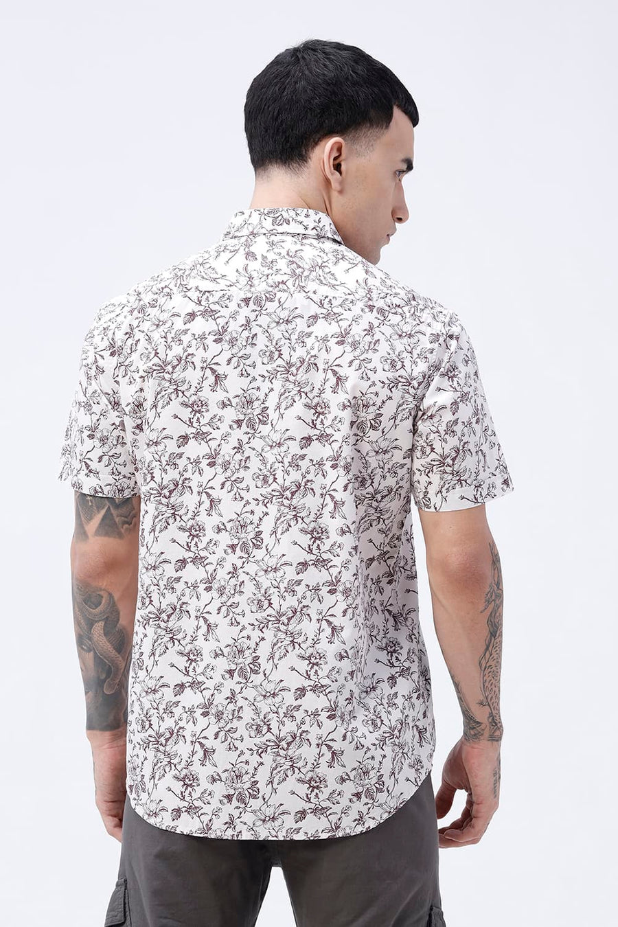 BASICS SLIM FIT CRYSTAL GREY COTTON POPLIN PRINTED HALFSLEEVES SHIRT
