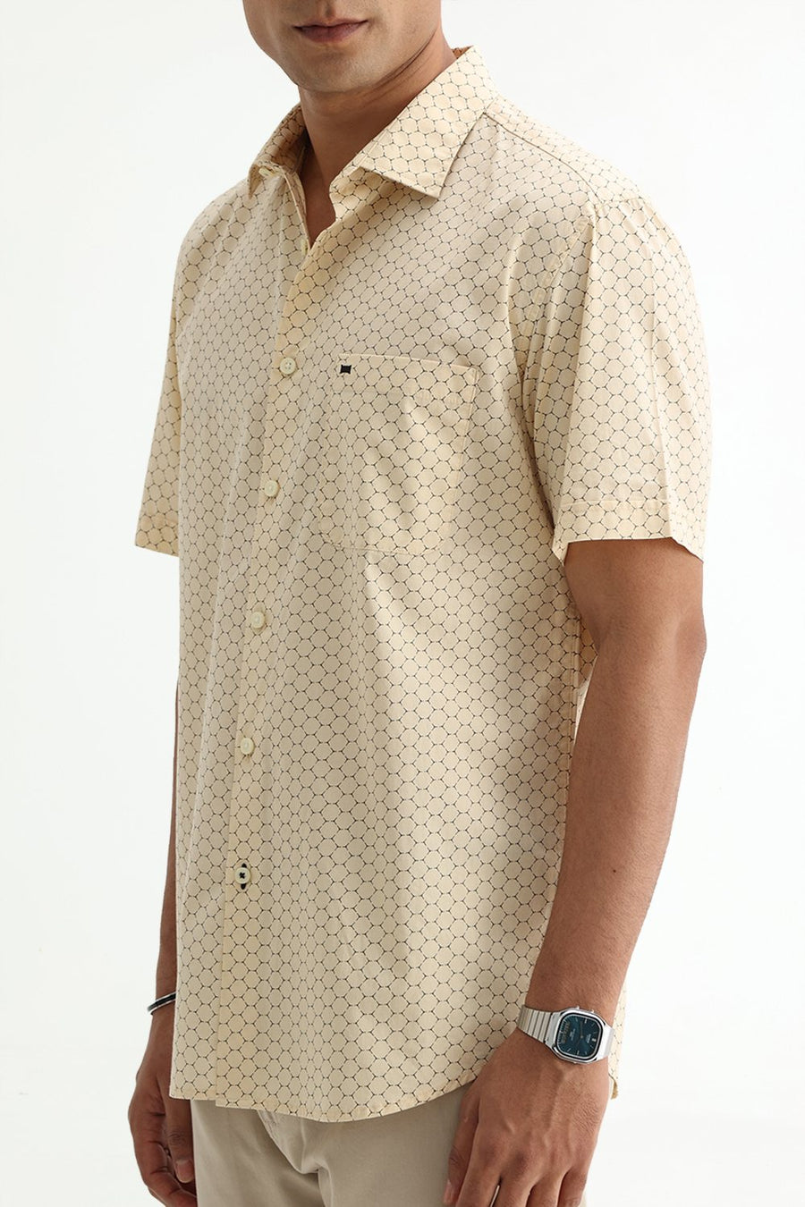 BASICS SLIM FIT CORN BEIGE COTTON POPLIN PRINTED HALFSLEEVES SHIRT
