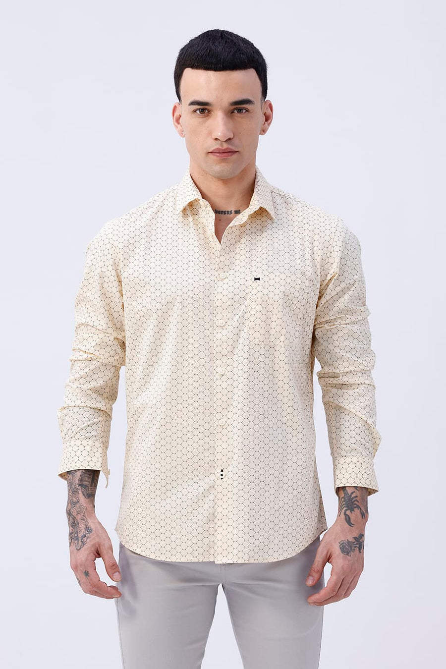 BASICS SLIM FIT CORN BEIGE COTTON POPLIN PRINTED SHIRT